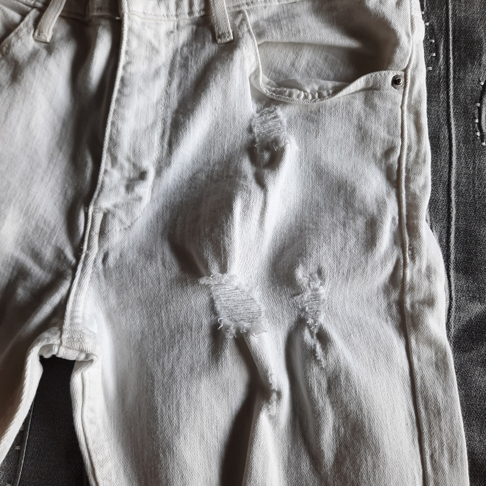 Calvin Klein White Jeans Sz 29 Slim Boyfriend Midrise Straight Leg Distressed - Picture 7 of 16